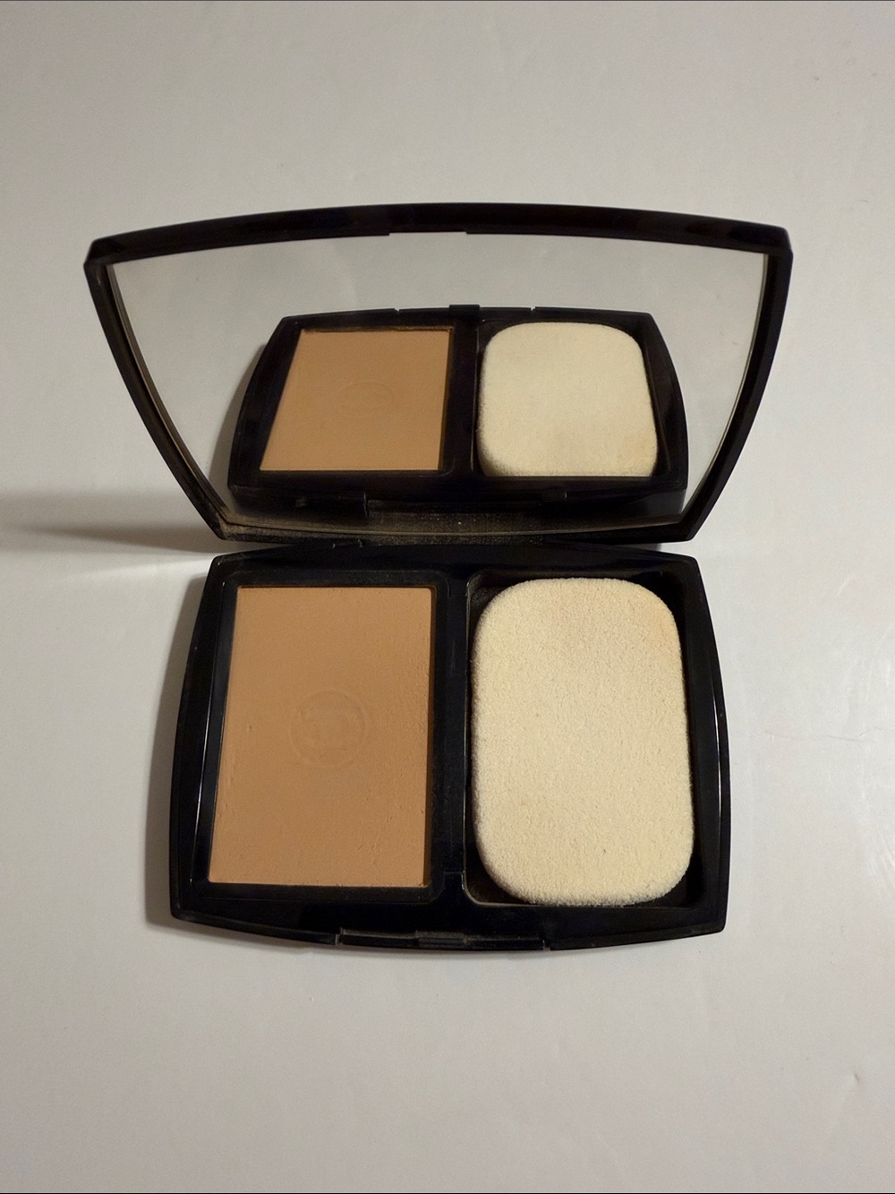 Chanel Double Perfection Natural Matte Powder 80 Medium Beige SPF 10 Italy 13g